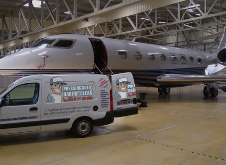 Service de nettoyage de moquettes & tissus d'intérieur d'avion privé à Monaco, Cannes, Nice...