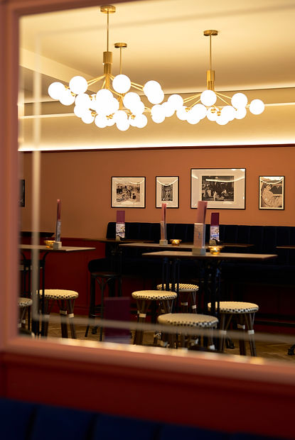 Hangman Bar, Bar in München, Afterwork im Glockenbach, beste Datelocation, stilvolles Interieur  