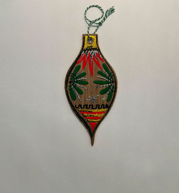 Nullus Locus Ornament, Green & Red