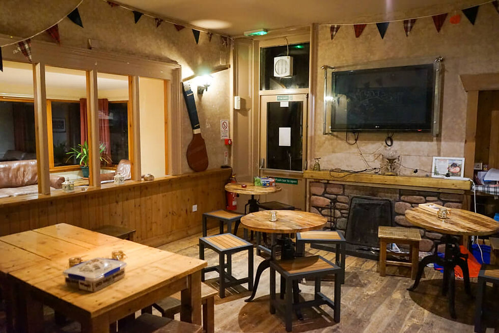 morags lodge bar