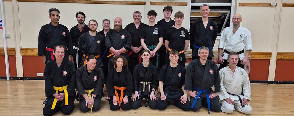 adults class at kuroten karate wivenhoe