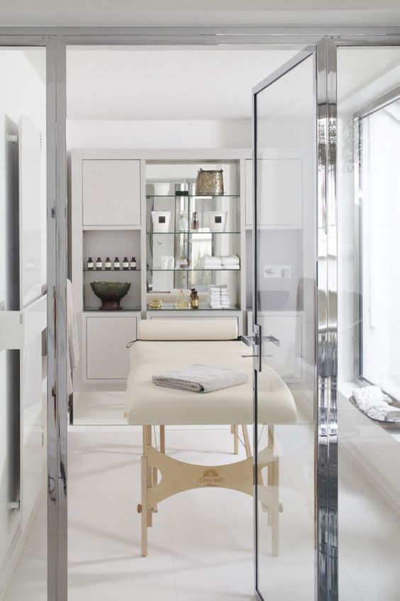 перегородки из металла и стекла