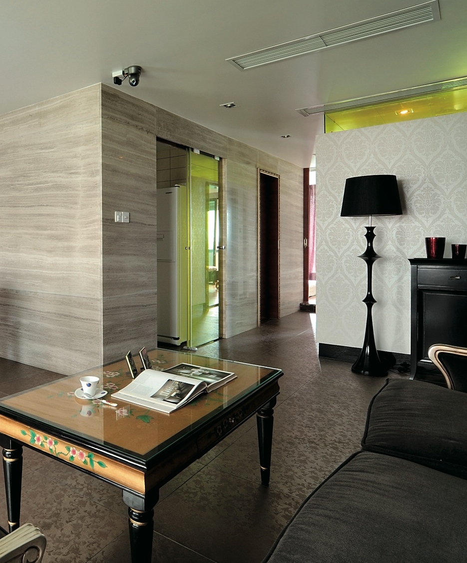 Раздвижная дверь