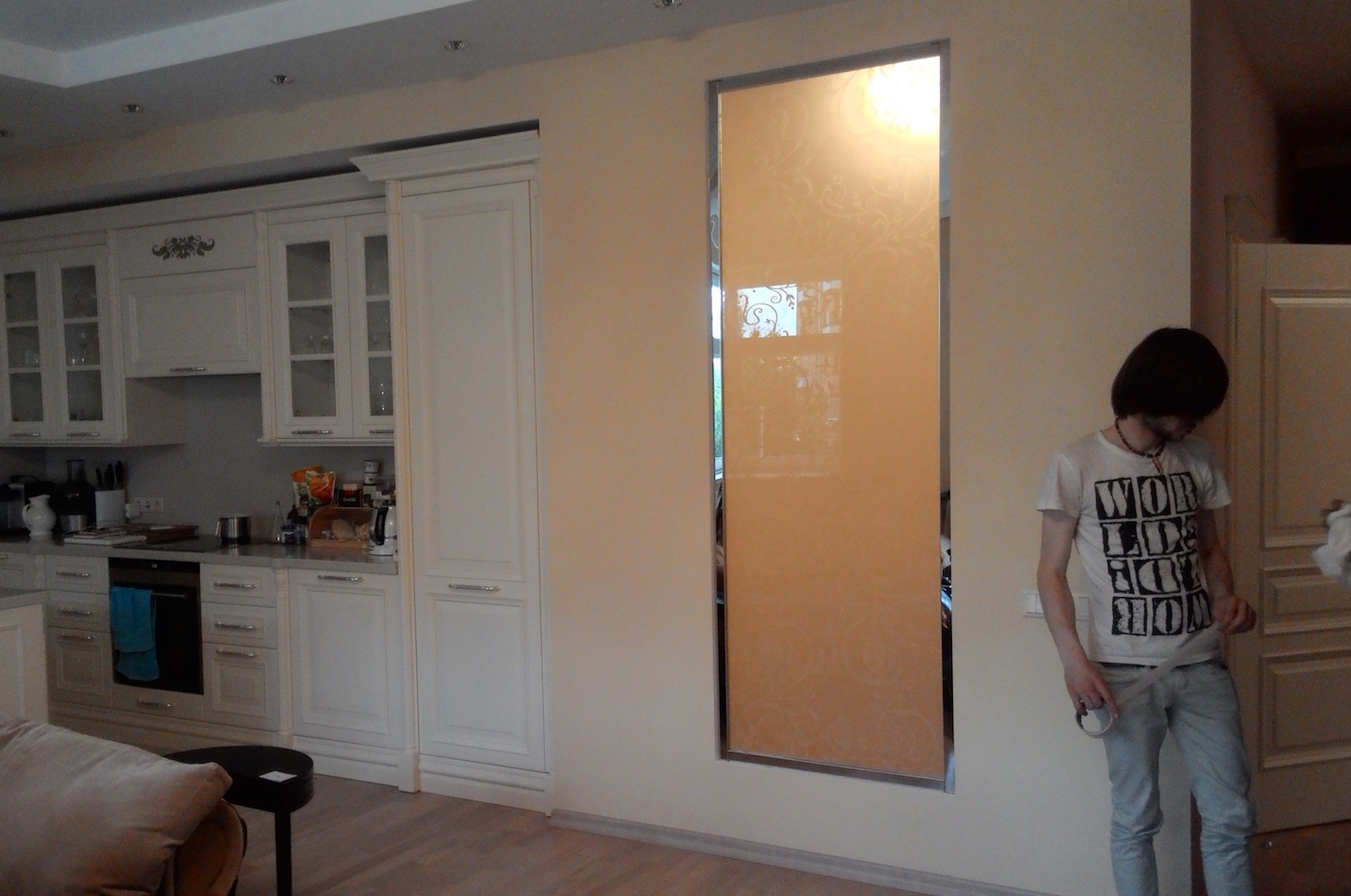 ниша стекло