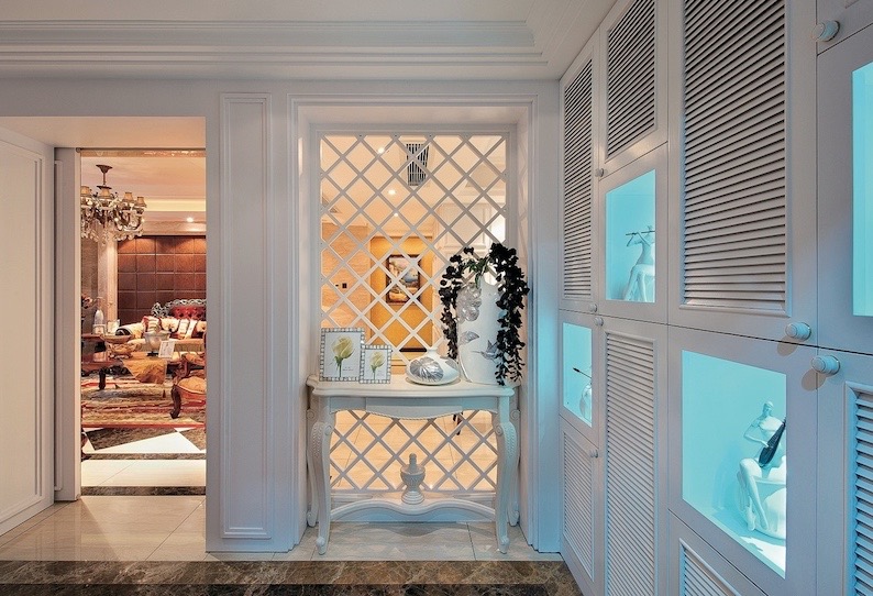 декоративная межкомнатная перегородка ромбы