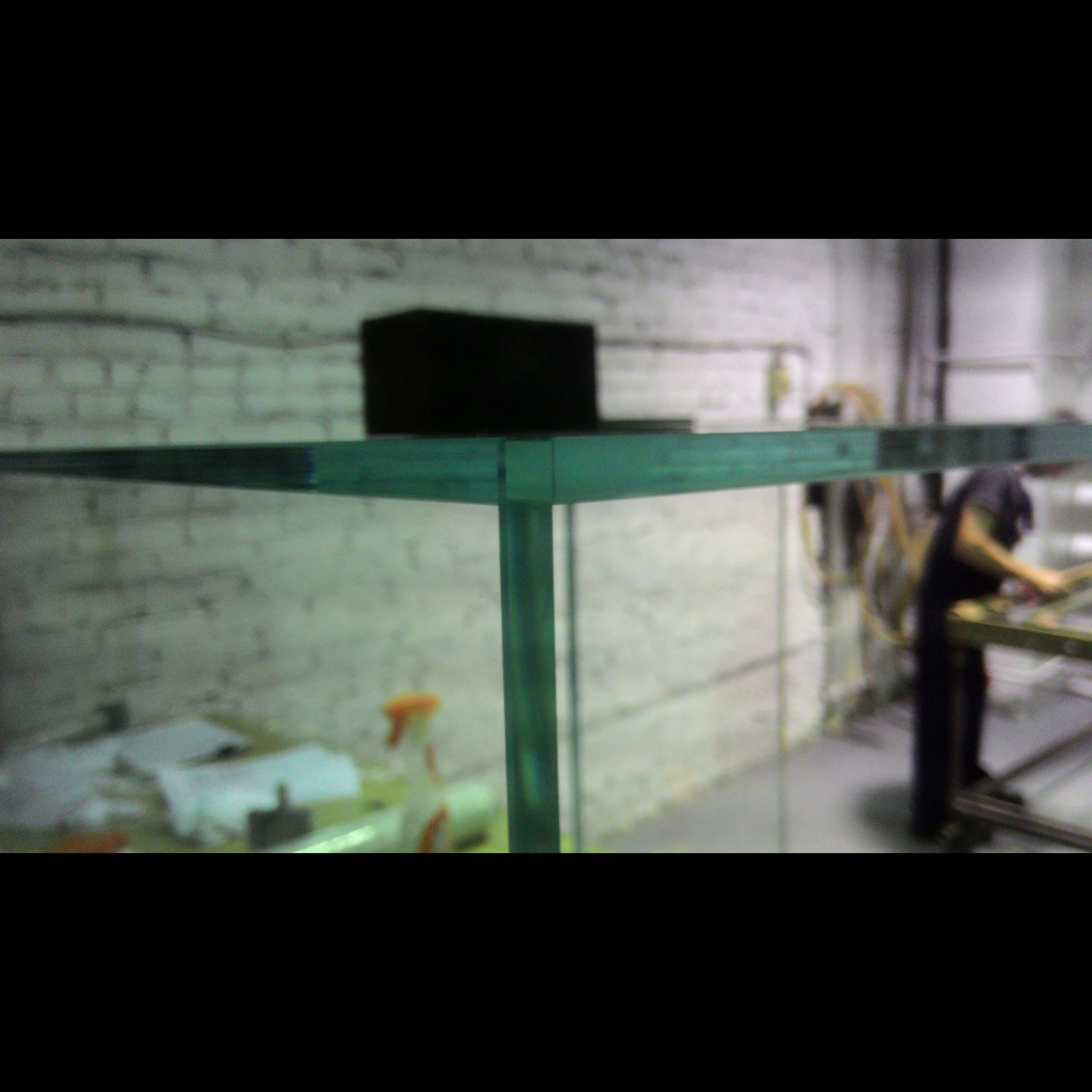 УФ склейка стекла