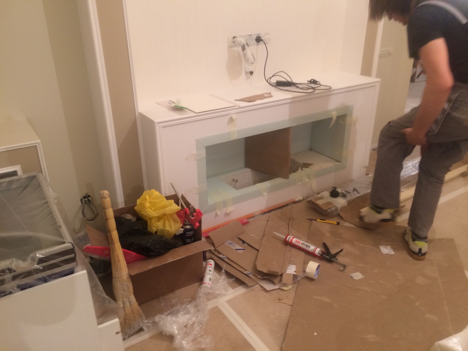 облицовка камина стеклом