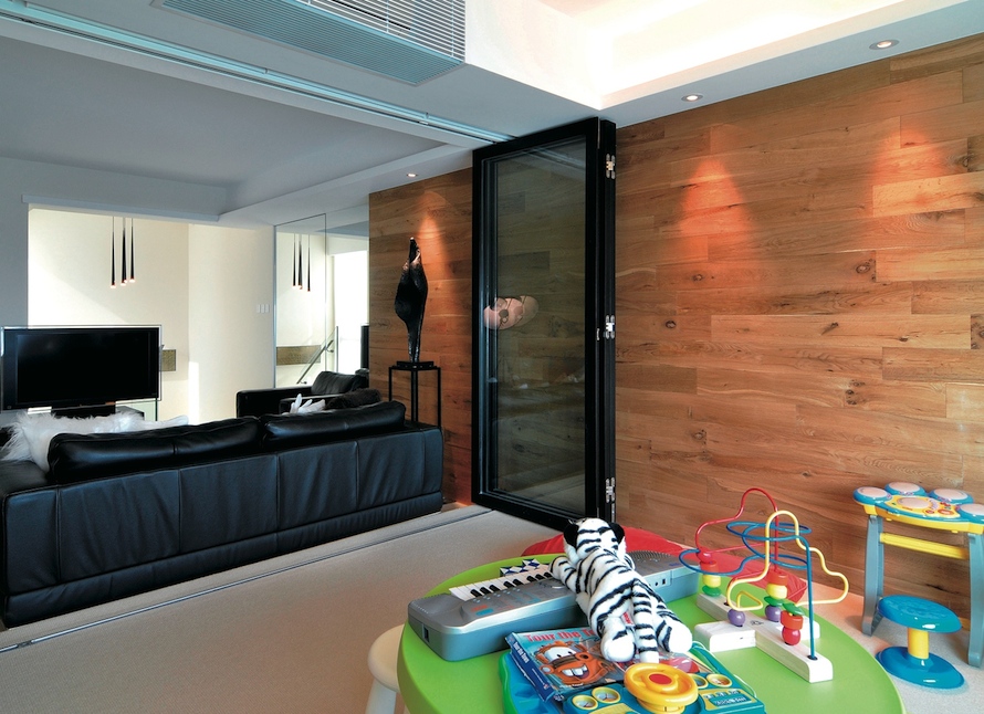 телескопическая перегородка межкомнатная