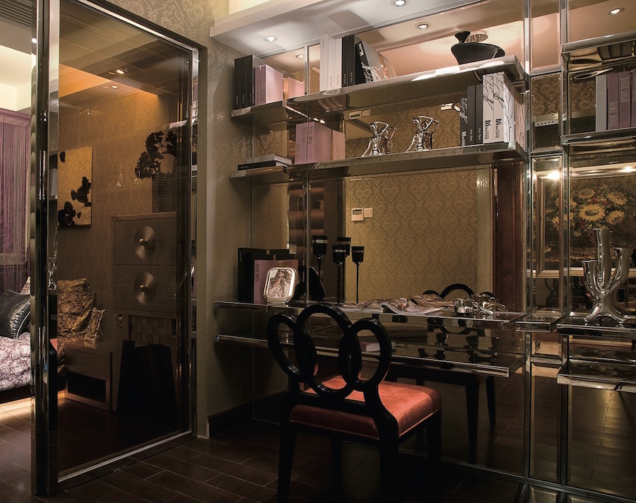 межкомнатная перегородка из металла и стекла