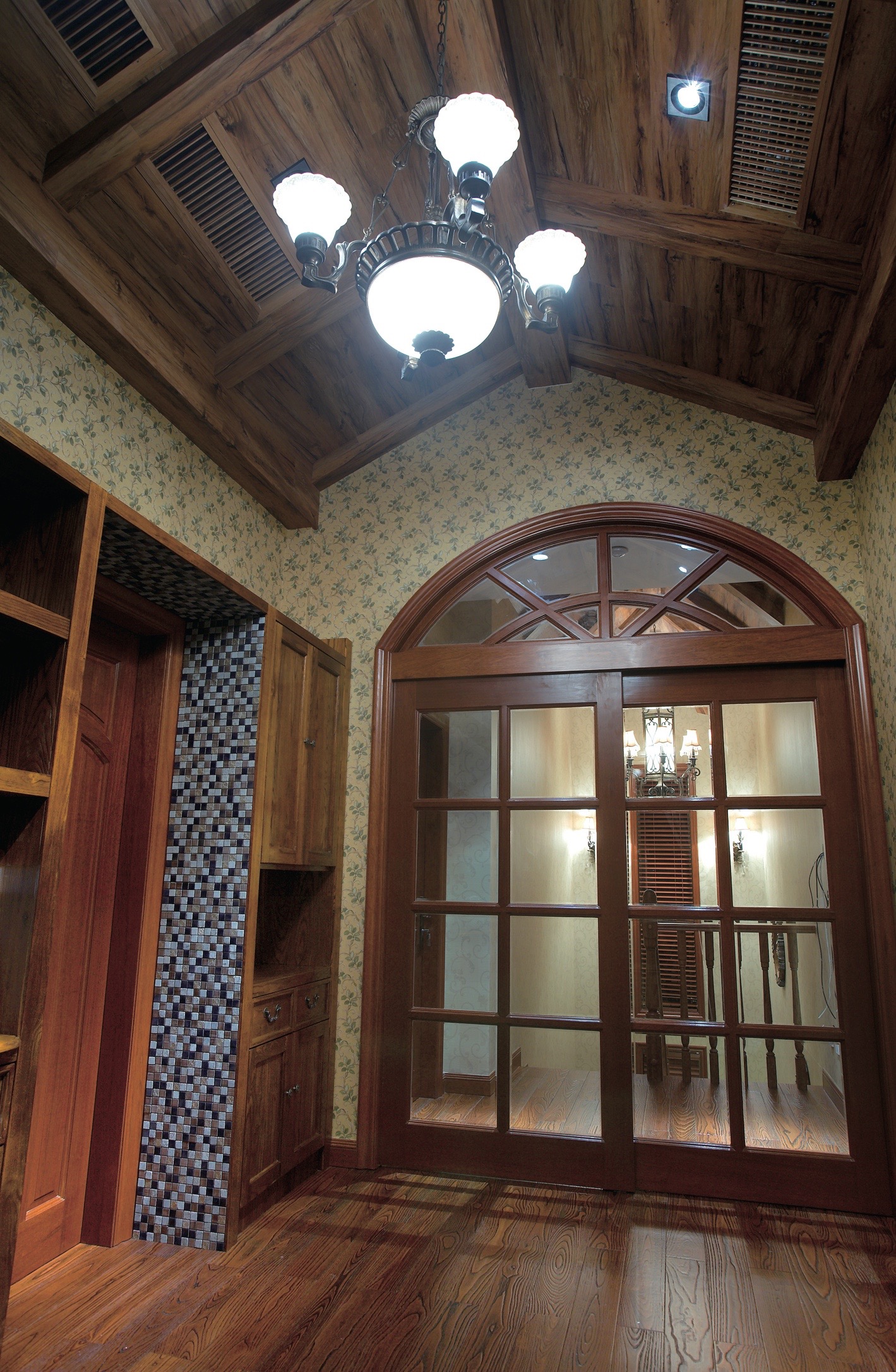 перегородки и массива со стеклом