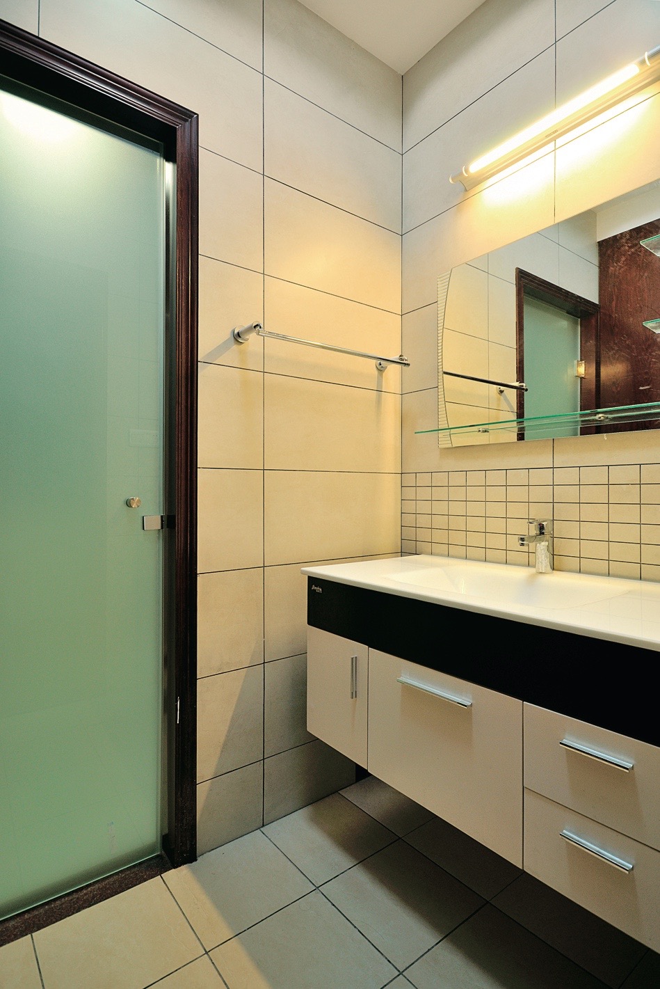 стеклянная дверь в ванную