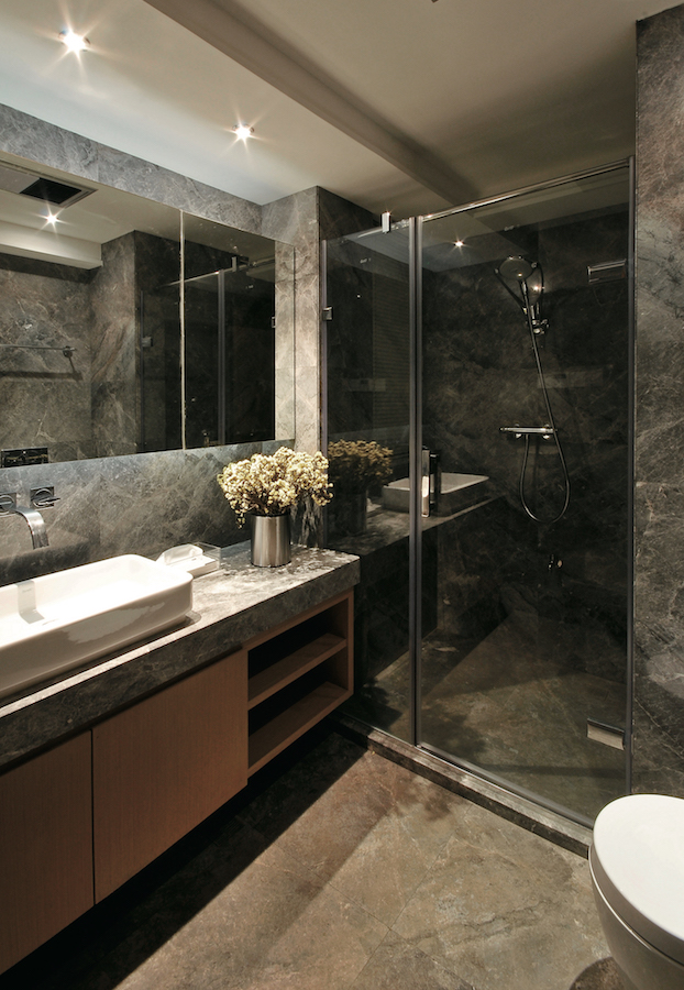 душевые двери в нишу