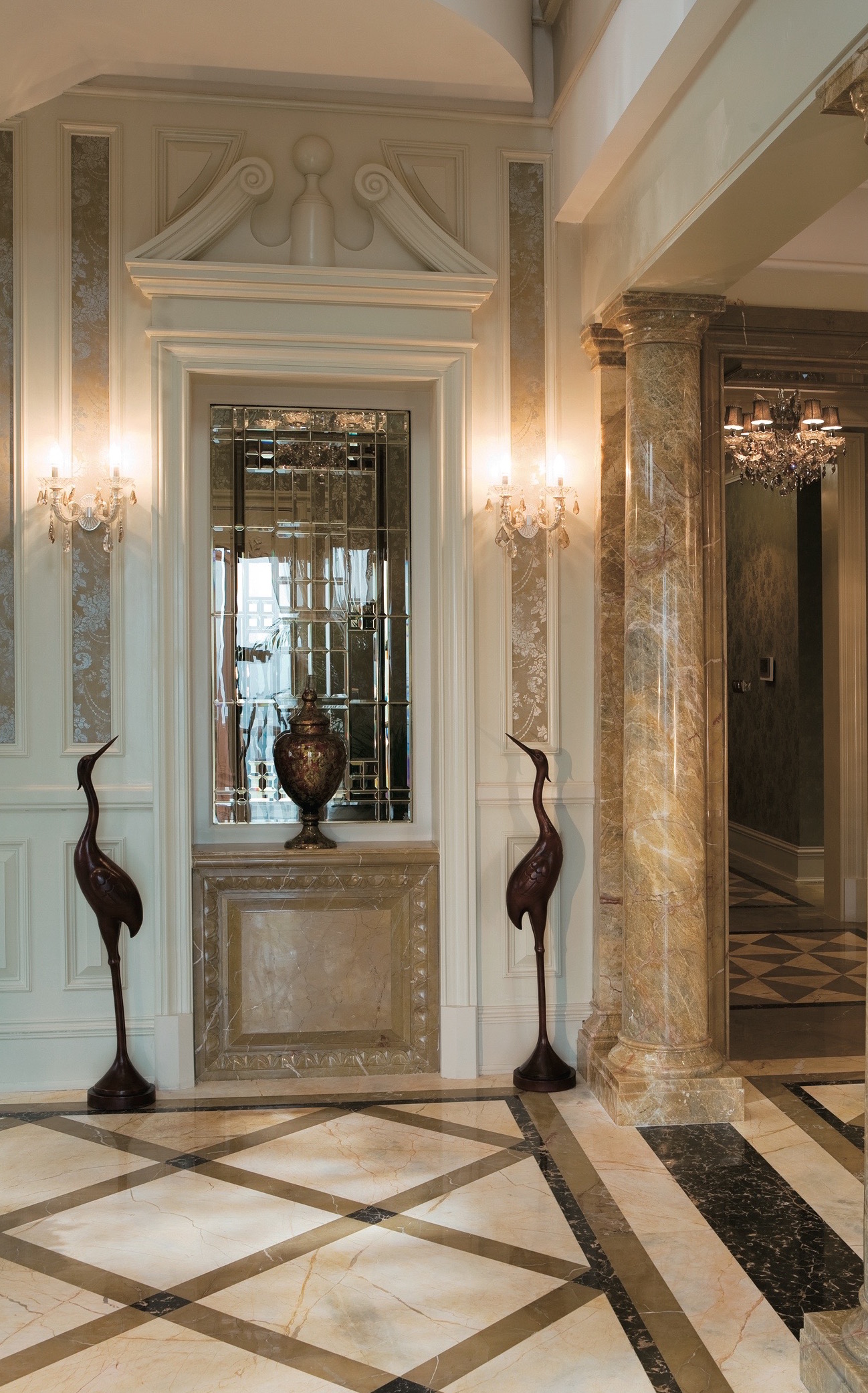 гравировка по зеркалу с геометрической раскладкой