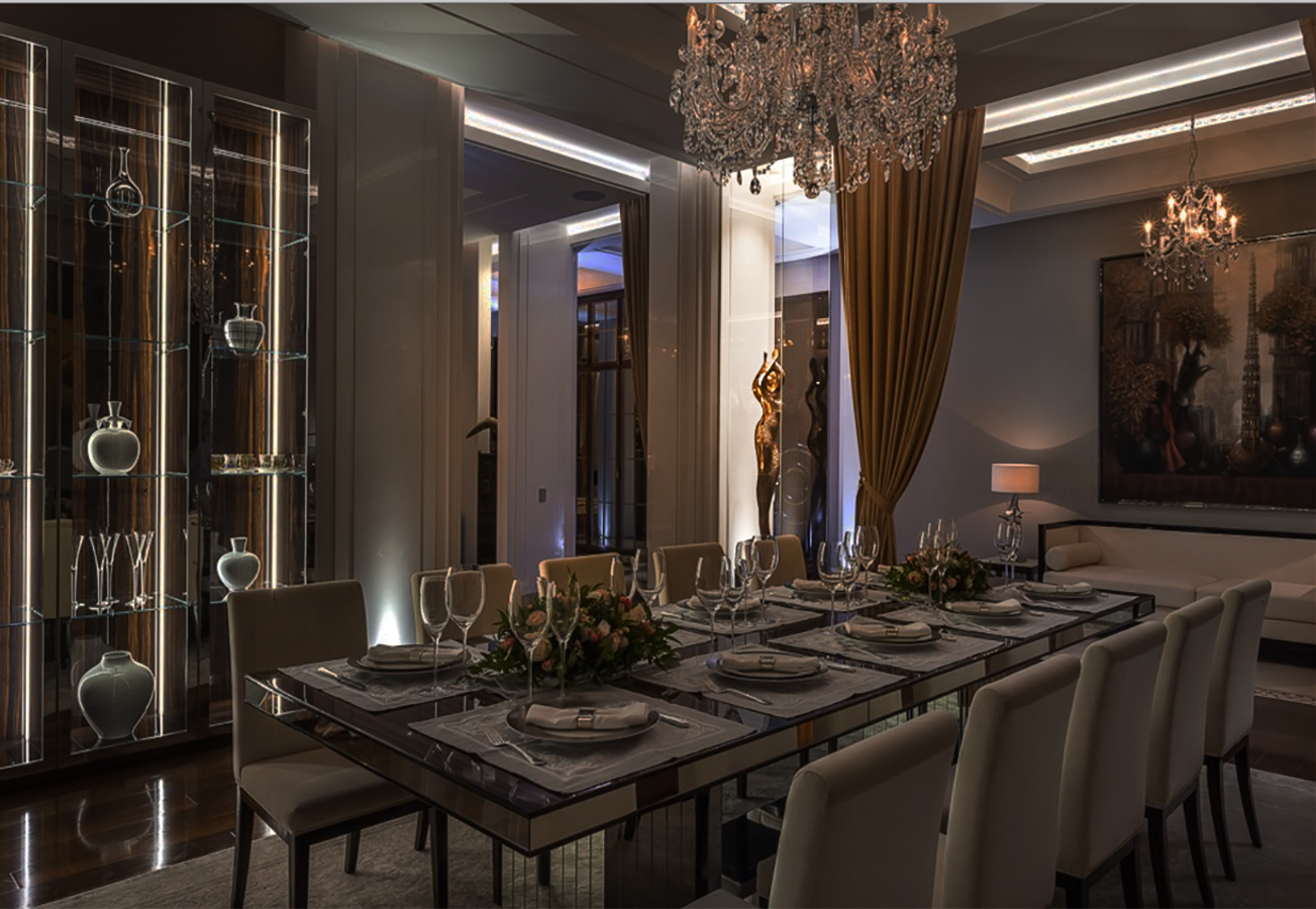 стеклянная перегородка музейная в интерьере