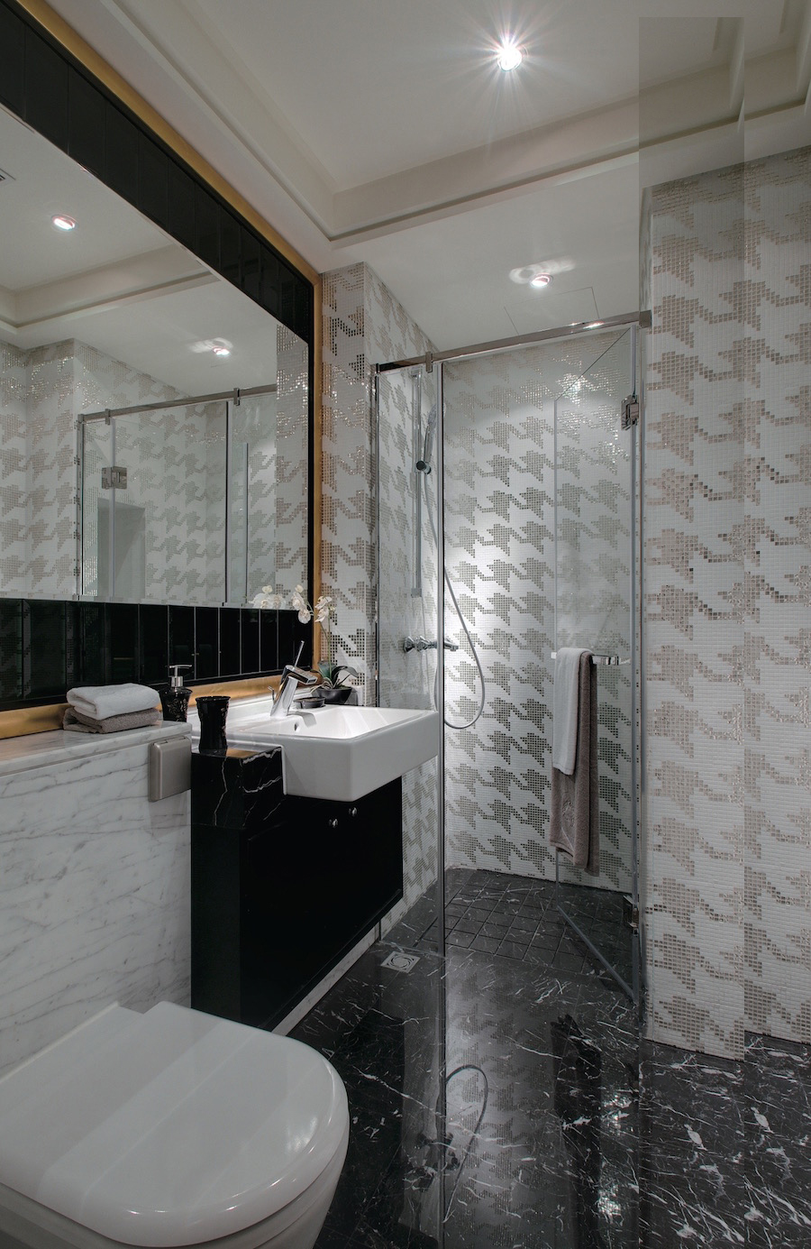 перегородка с распашной дверью