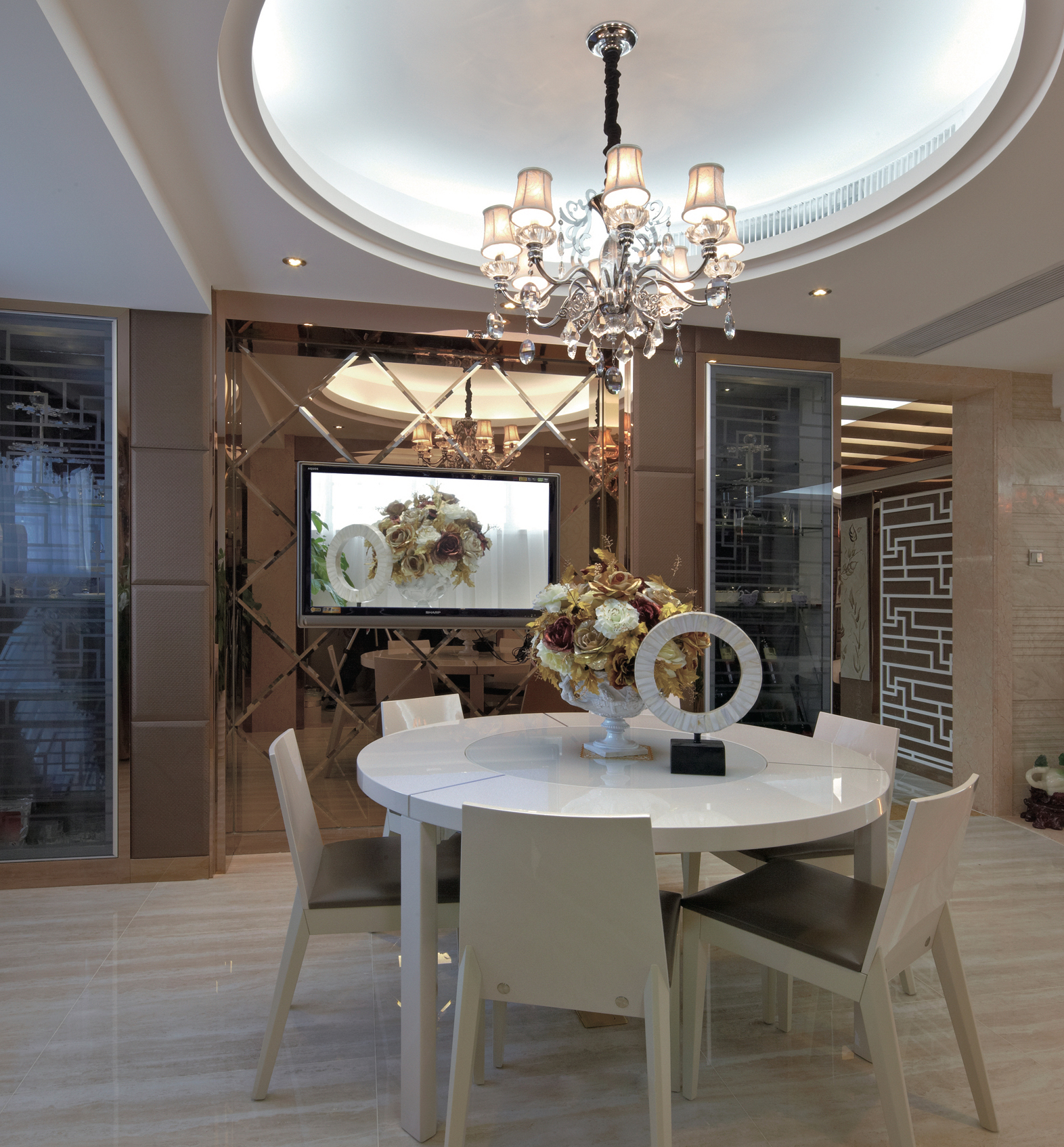 панно зеркальное в гостиную.jpg