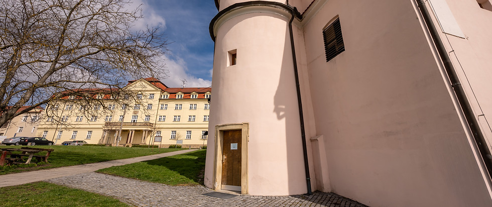 sýpka a stojanov Velehrad