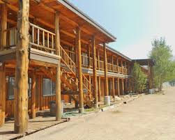 lodge.jpg