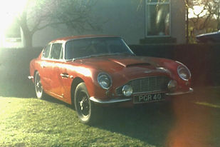 DB6 Vantage Fiesta red