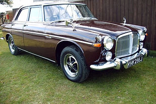 Rover P5B