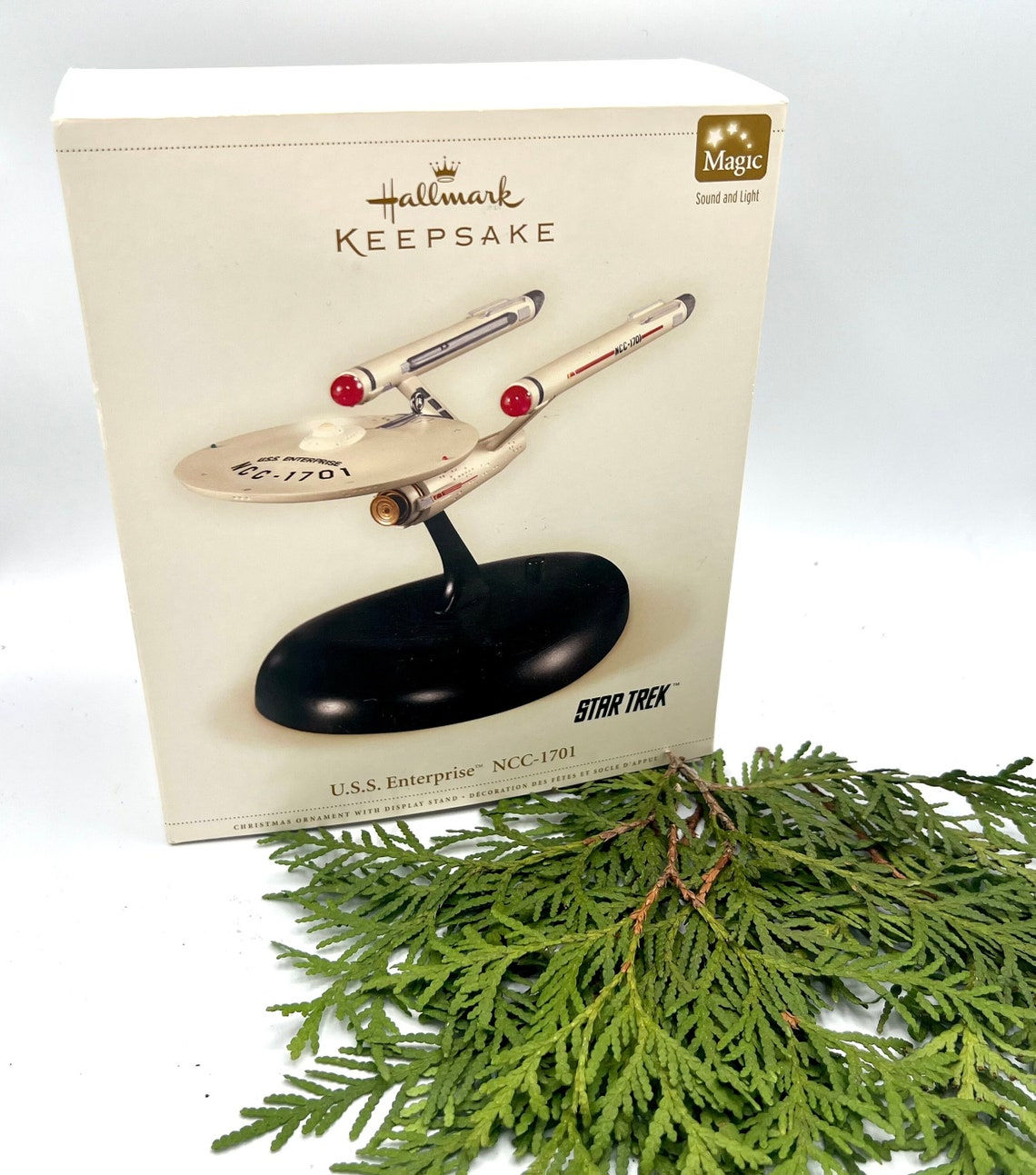 Hallmark STAR TREK USS Enterprise NCC-1701 Magic Keepsake Ornament w/Stand 2006
