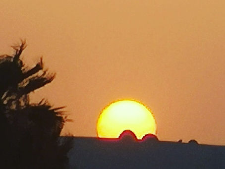 Sun - Rise, Shine, Set and Again  / Il sole - nasce, splende, tramonta e di nuovo 