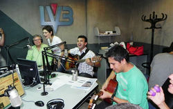 JANO - Javier y Noelia - Cadena 3