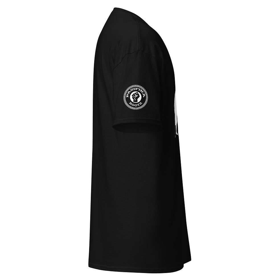 Thumbnail: The classic tee in black right sleeve side view