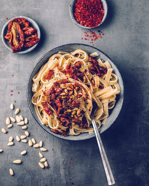 Spicy Garlic Fettuccine