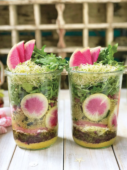 A Light Lunch! Salad Jars and Fresh Fruit Water