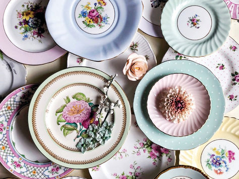 Living a Life Full of Color, Books & Florals