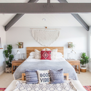 Incorporating Natural Elements,
Her Vintage-Rug Obsession & Pops of Color