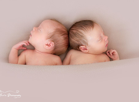 Séance Naissance Jumelles Emma&Lyse - Photographe en Isère à St Paul d'Izeaux, entre Grenoble & Lyon