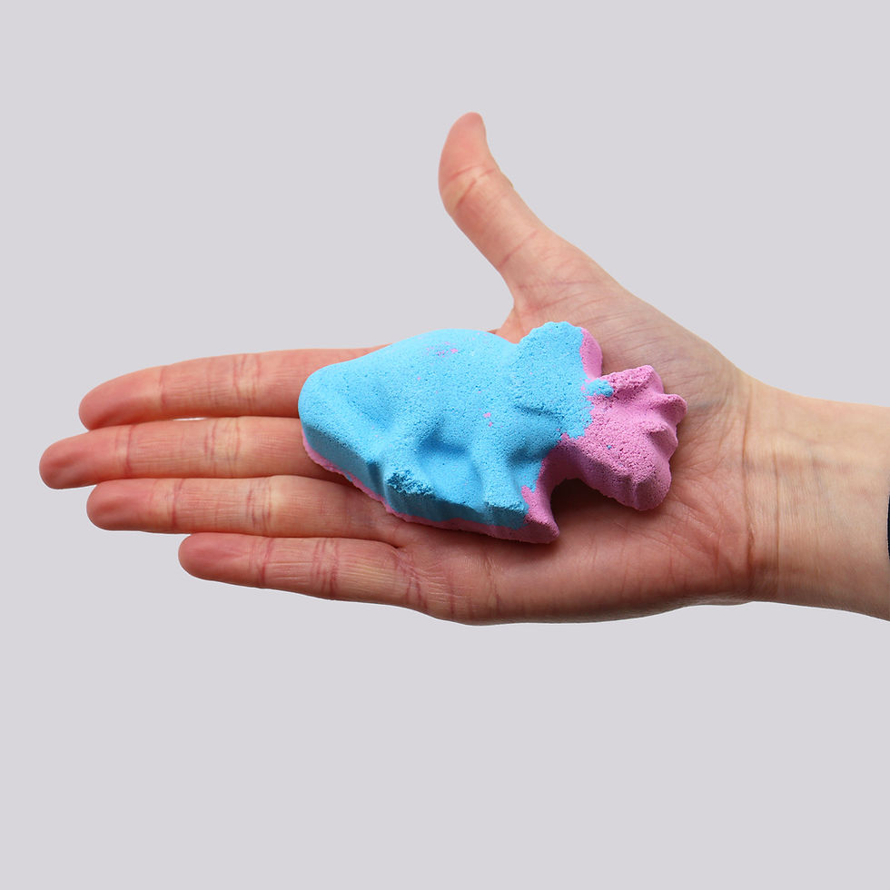 Dinosaur Bathbomb in hand