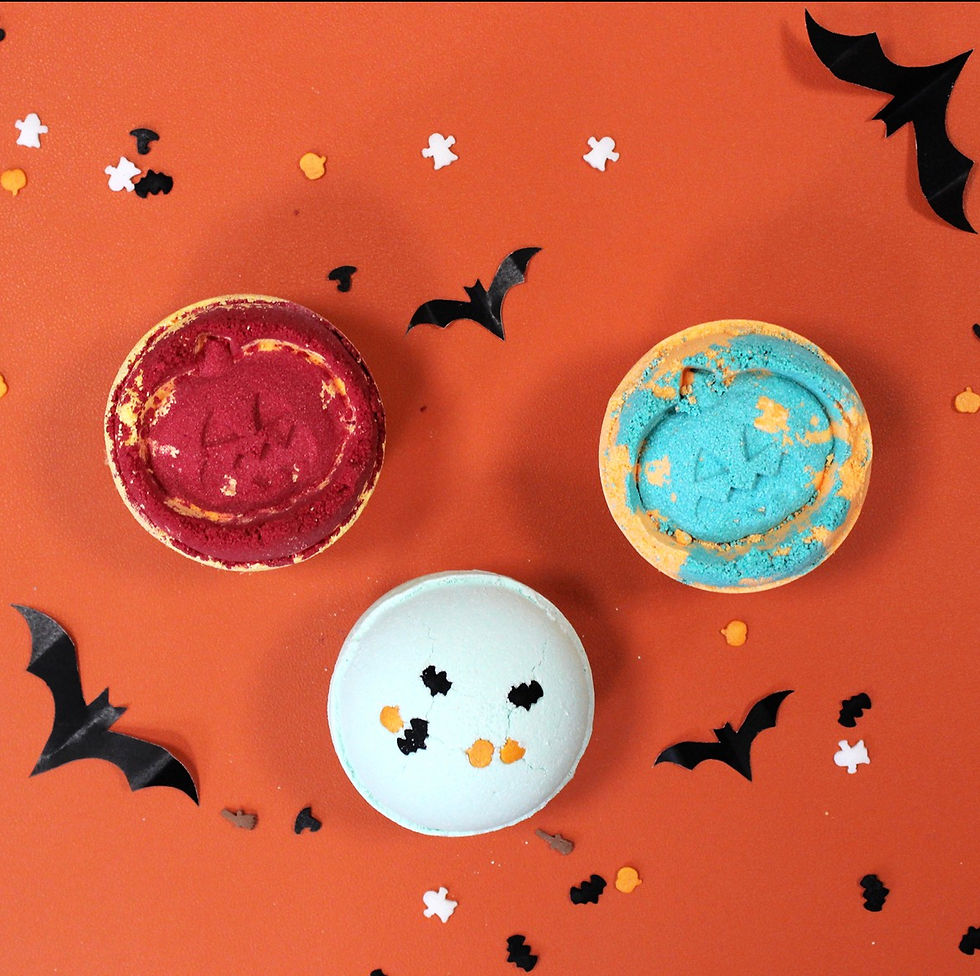 Thumbnail: Fennel & Orange Halloween Bath Bomb