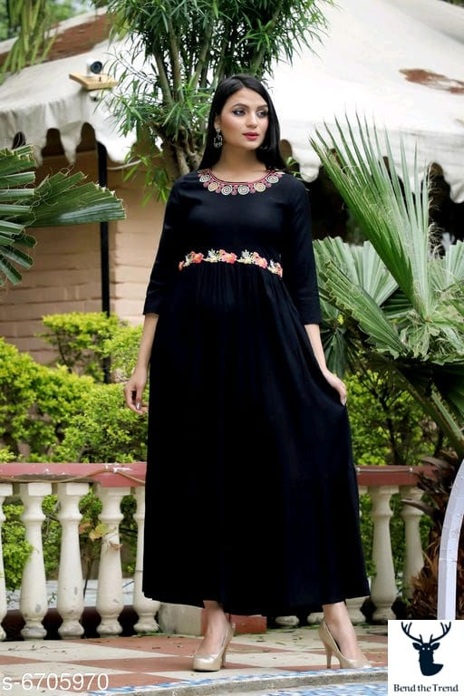 Thumbnail: women wear