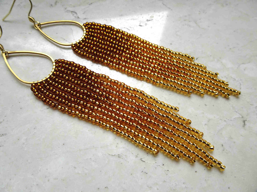 Miniaturbild: Ombre Ohrringe – braun goldene Fransen-Ohrhänger aus Rocailles