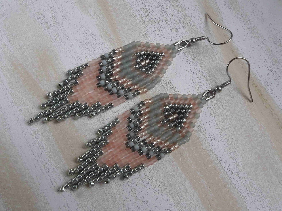 Miniaturbild: Fransen Ohrringe rosa grau silber Ethno Boho Style