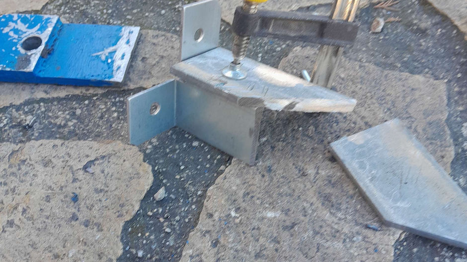 WELDING - GATE REPAIR