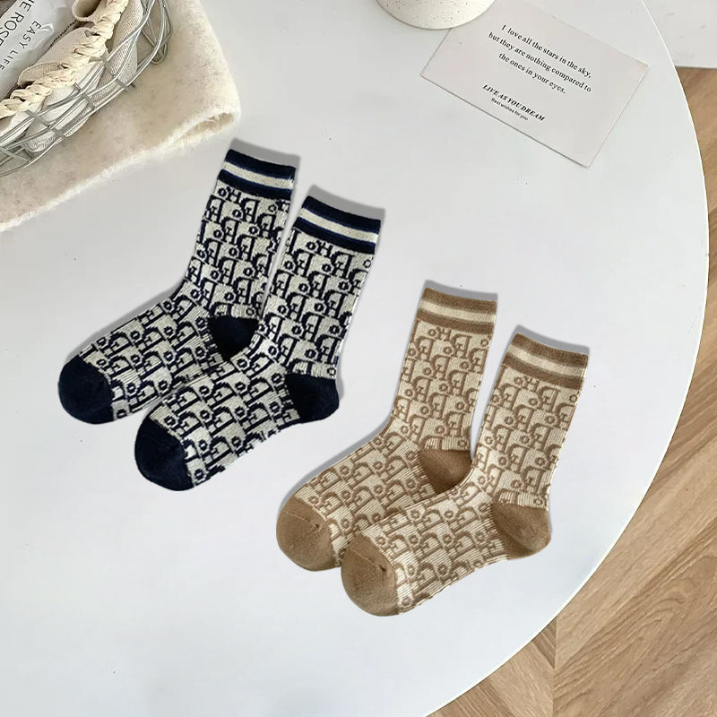 Thumbnail: Luxury Wool Warm Socks Style Letters Pattern Solid Color Socks Breathable