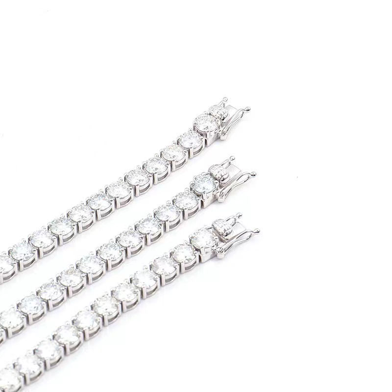 الصورة المصغرة: 14k Gold 3mm D Color Moissanite Tennis Bracelet 