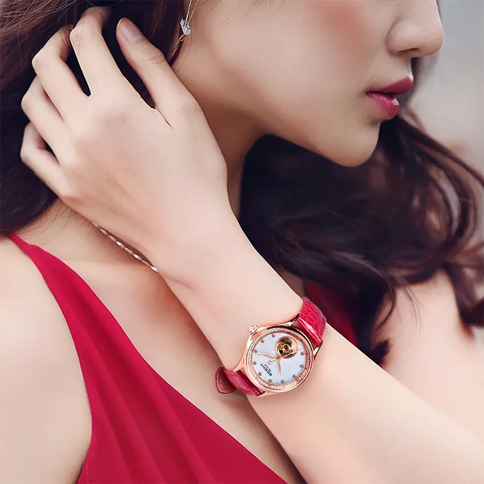 الصورة المصغرة: BERNY 18K Gold Ladies Clock Automatic Self-Wind Sapphire Glass 72 Diamond 
