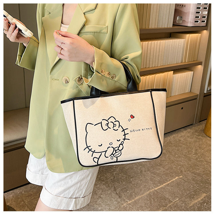 Миниатюра: Hello Kitty Genuine Cosmetic Bag New Arrivals Purses and Handbags Sanrio