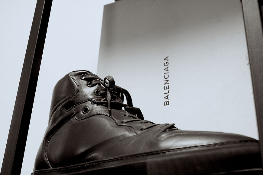 BalenciagaBW.jpg