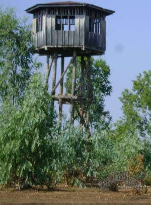 LIB 207 security tower, Nyaunglebin District