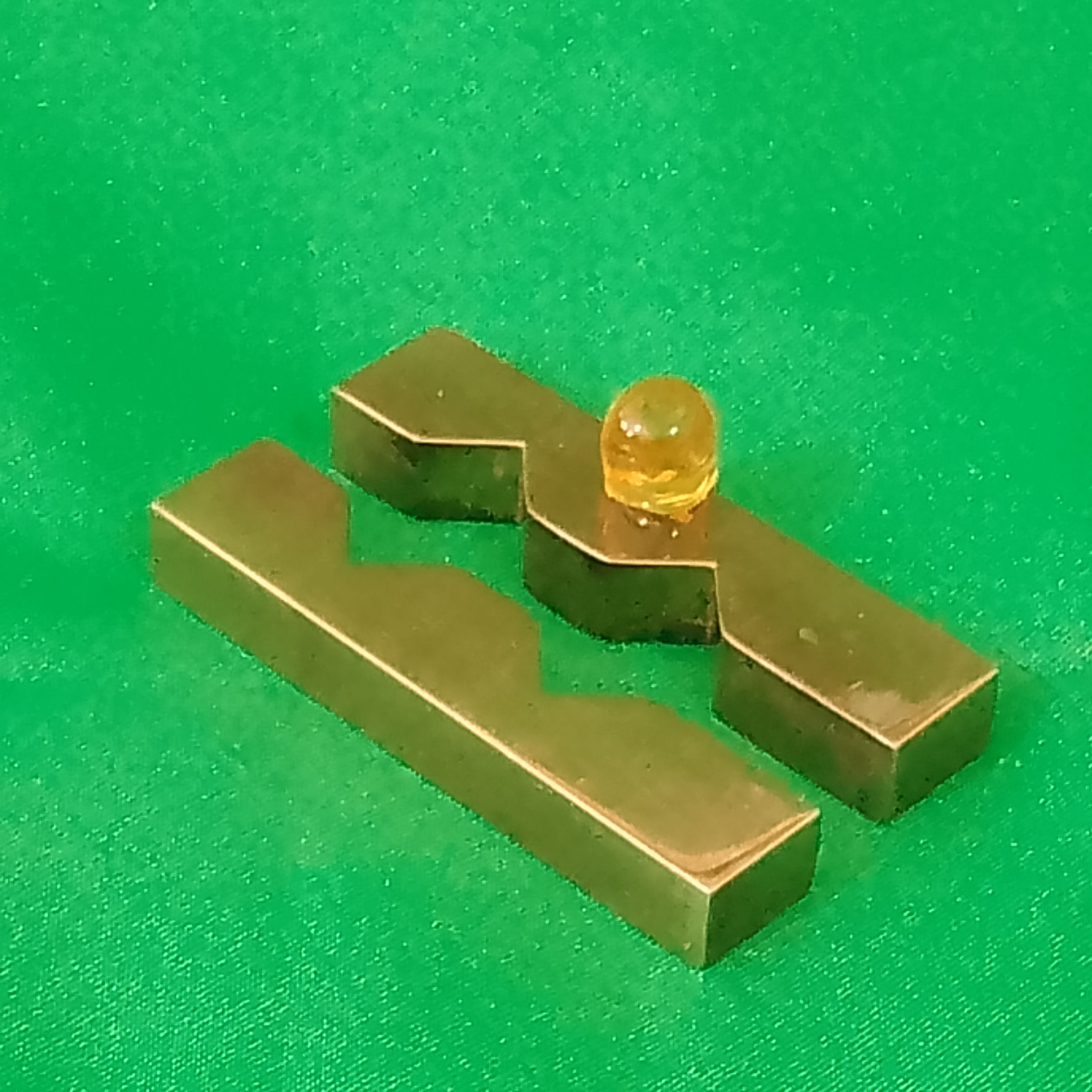 Matriz Inox Conformação Amostras Cúbicas de Vidros