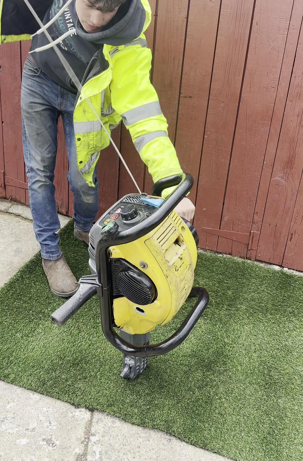 Thumbnail: Atlas Copco pro petrol concrete breaker