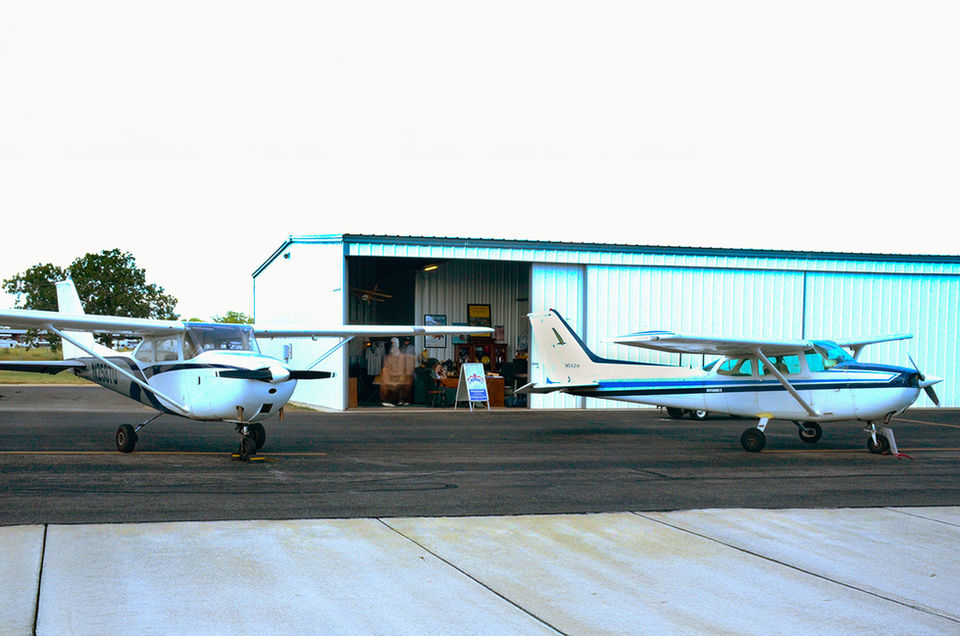 Crosswind pilot training center