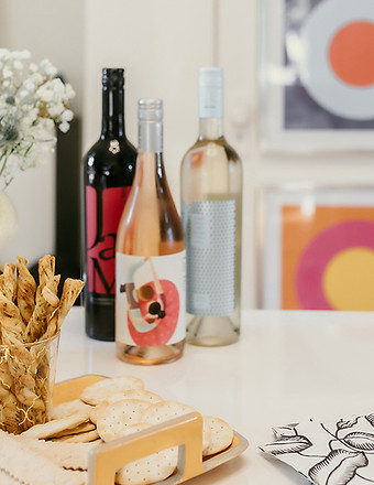 Art & Vino.jpeg