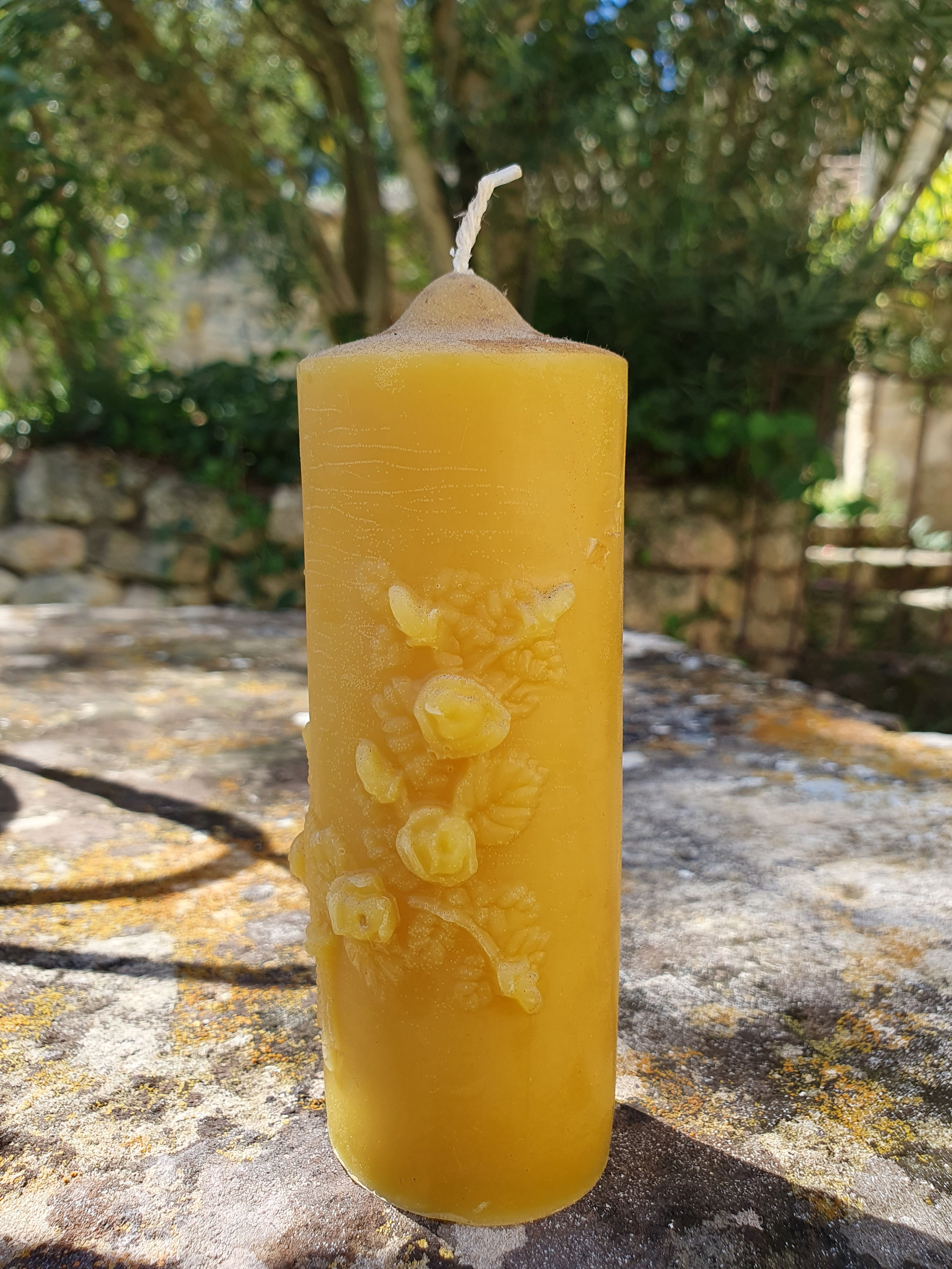 Bougie à la cire d'abeille fleurs de Provence